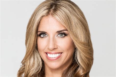 Espn Sportscaster Sara Walsh Gets Pink Slip As Preparing To Return From Maternity Leave