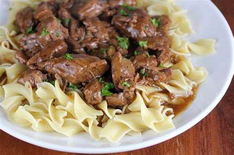 This recipe uses cubed stew meat so you can save time and do not have to cut up the beef yourself. Slow Cooker Beef Tips Recipe - BlogChef