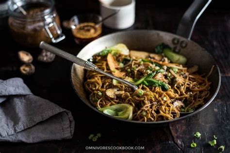 Vegetarian Chow Mein 素菜炒面 Omnivores Cookbook