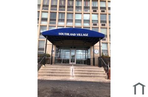Southland Village Apartments 6253 S Michigan Ave In Chicago Il