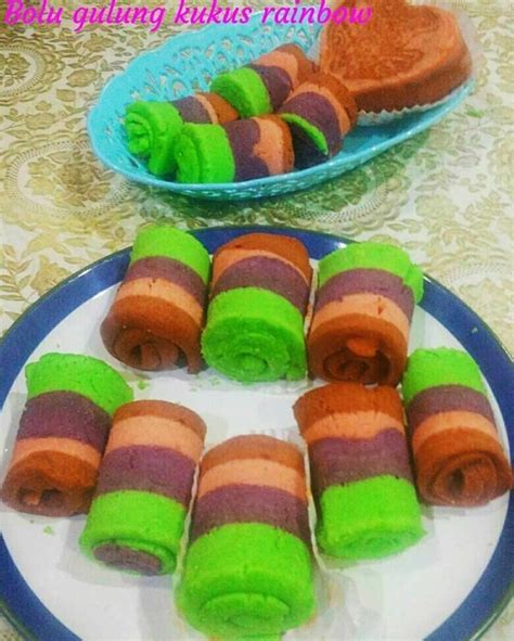 Biscuit cake is a type of no bake tea cake, similar to american icebox cake, found in irish, english, danish, arabic and jewish cuisine. Cake Biskuit Kukus / Cake Kukus Labu Kuning Lapis Coklat ...