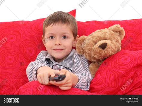 5 6 Years Old Boy Image And Photo Free Trial Bigstock