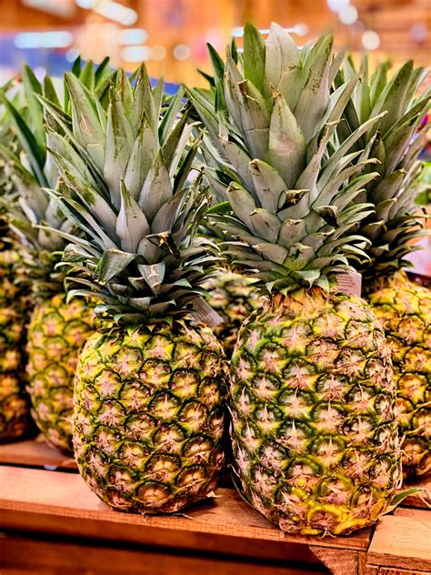 How To Ripen A Pineapple Swirls Of Flavor