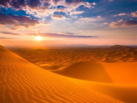 Sunrise Sahara Red Sandy Desert Wallpaper Hd 5120x2880