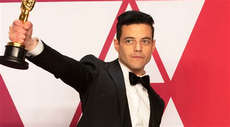 Rami Malek Fell Off Oscars Stage And Had To Be Treated By Paramedics