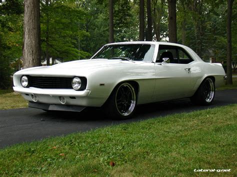 Looking For Pics Of White 69 Camaros