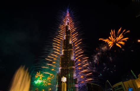 How To Watch Burj Khalifas Bigger Than New Years Eve 2022 Fireworks
