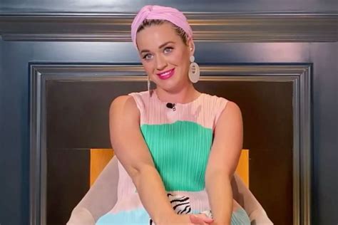Pregnant Katy Perry Admits She Misses Drinking