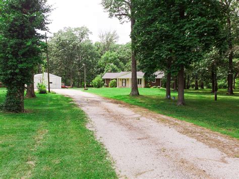 Bond County Greenville Illinois (IL) — Real Estate Listings By City
