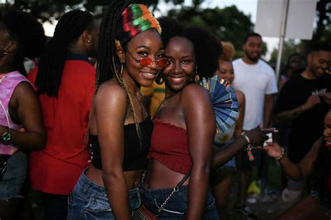 2019 houston reggae fest sends good vibes at peggy park