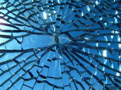 Wallpapers Box Windows Shattered Glass High Definition Wallpapers