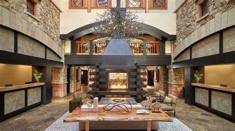 A Luxurious Mountain Retreat In The Vail Colorado Rockies