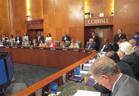 Houston City Council Delays Vote On Expanding Smoking Ban Houston