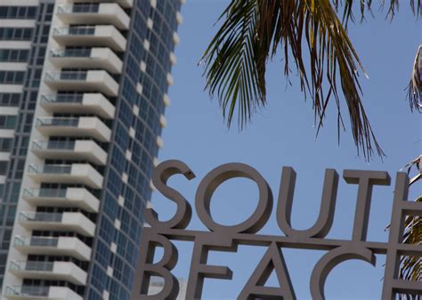South Beach Sign Robert Giroux Flickr