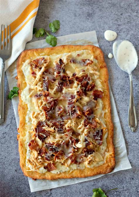 And this chicken bacon ranch pizza. Keto Chicken Bacon Ranch Pizza | Recipe in 2020 | Chicken ...