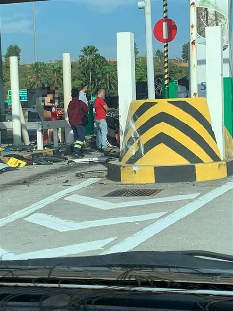 We did not find results for: (Video) Tular Rakaman Dua Kereta Berlanggar Di Lorong Tol ...