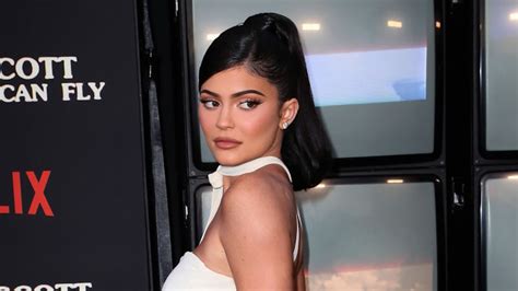 Kylie Jenners Rise And Shine Tik Tok Gets One Billion Views