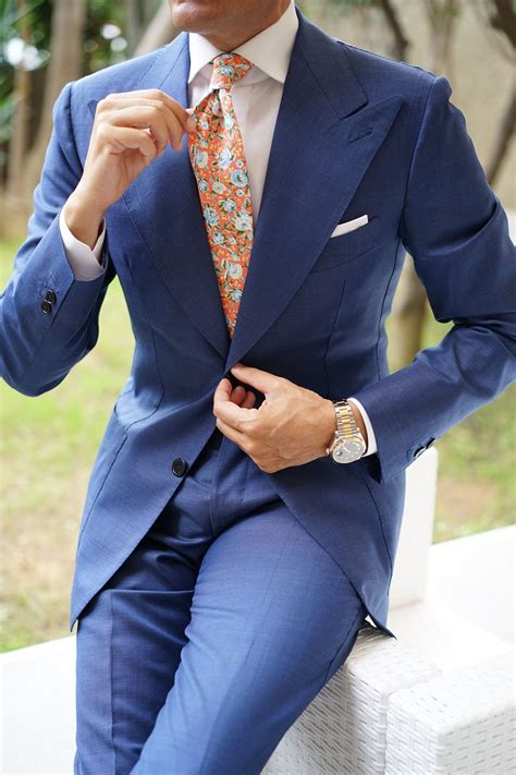 Don't just fit in, find your own perfect fit. Cayman Island Floral Necktie in 2019 | Mens fashion suits ...