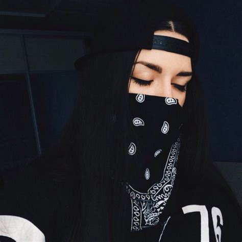 Black Bandana In 2020 Bad Girl Aesthetic Girl Photo Poses Girl