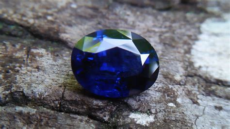 Đá Sapphire Xanh đen Là Gì Công Dụng And ý Nghĩa đá Sapphire