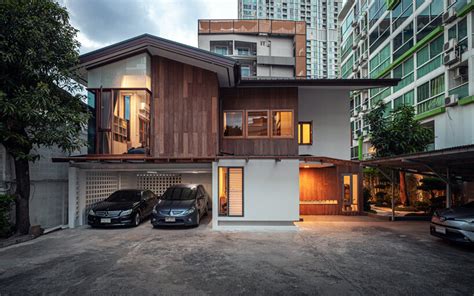 Junsekino Renovates An 80 Year Old House In Bangkok Thailand