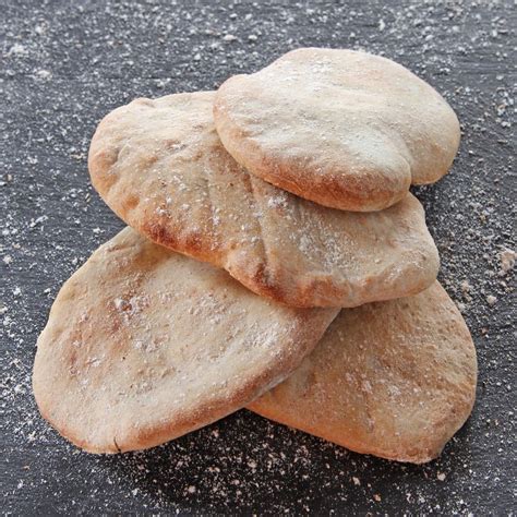 Recipe For Pitta Bread Quick And Easy Garlic Pitta Bread Pikalily
