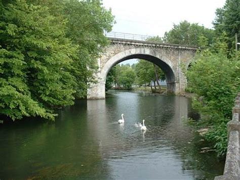 » weitere 2 übersetzungen für eure innerhalb von kommentaren. From Paris to Chartres - The Ultimate Day Trip