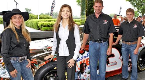 Earnhardts Widow Wages War On Son With Statement Dale Earnhardt