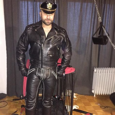 Pin By Garry Bratman On Wearing Leather Mens Leather Clothing Leather Outfit Leather Men