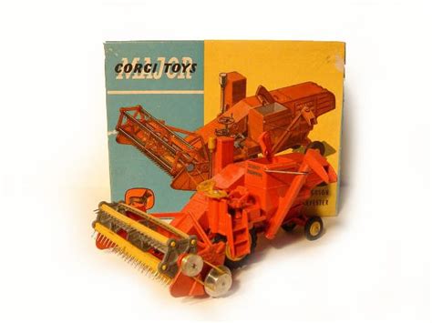 Corgi Toys Diecast Model Massey Ferguson Combine Harvester Complete