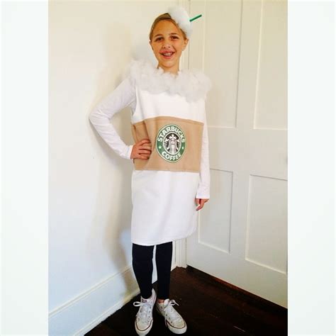 Give a shout out to mom paris over at my big happy life for this sporty idea. Home Girl: DIY Starbucks Costume