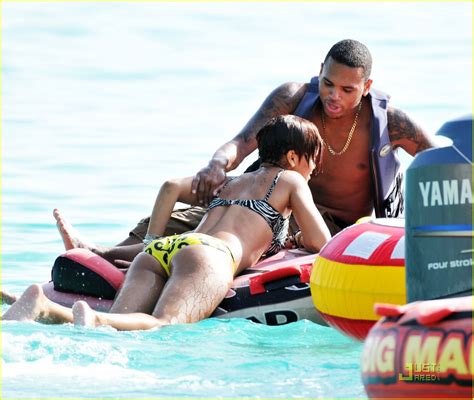 Rihanna And Chris Brown Bask In The Barbados Sun Photo 1337451 Photos Just Jared Celebrity