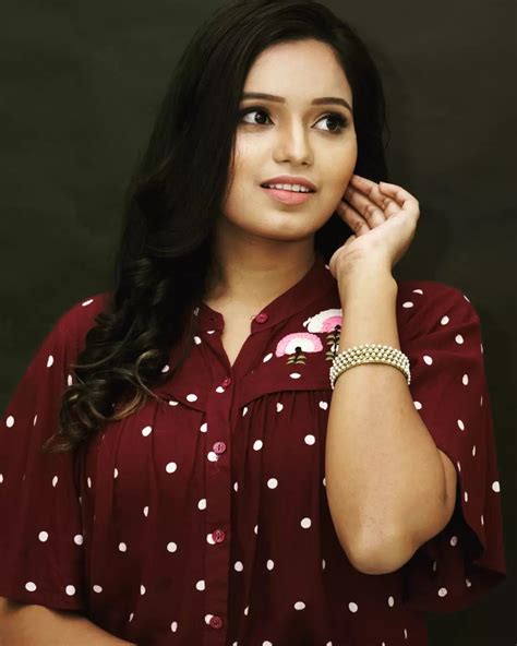 Ullu App Khidki Web Series All Actresses Names Hot Photos And Instagram Full Cast