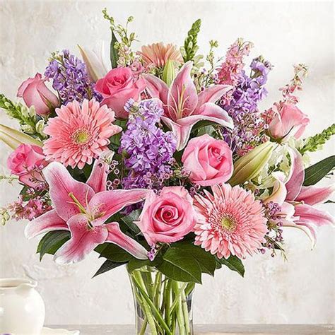 We provide fresh luxury flowers delivered across the uk. 11 Best Flower Delivery Services - Reviews of Online Order ...
