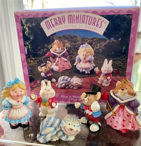 Hallmark Alice In Wonderland Merry Miniatures 5 Pcs New Mint In Box