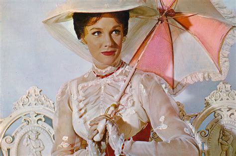Disney S Mary Poppins Is Back And Emily Blunt Is Taking The Lead