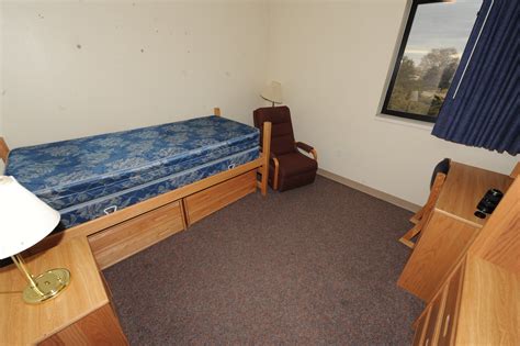 Airmen Receive New Dorm Furniture Mountain Home Air Force Base News