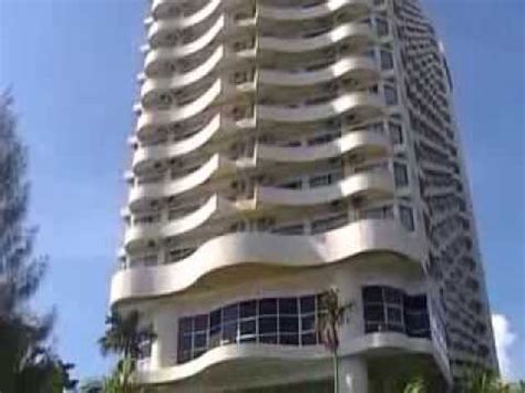 The elevators are not very friendly to guests. rainbow paradise hotel penang - YouTube