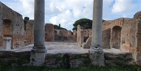 Ancient Ostia Private Tour • Laura Tour Guide