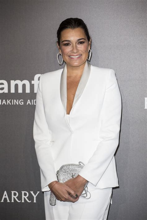 786,715 likes · 15,919 talking about this. Alena Seredova - amfAR Gala Milano Red Carpet in Milan ...