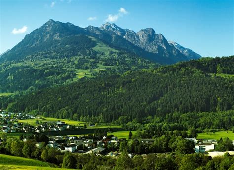Die nachfolgende karte zeigt, welche länder und regionen von den bränden. BERGFEX: Panoramakarte Frastanz: Karte Frastanz - Alm ...