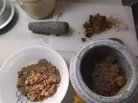 Ianya dimakan dengan nasi impit, memang sangat sedap. Begini Buat Sambal Kelapa Kelantan. Pelengkap Nasi Impit ...