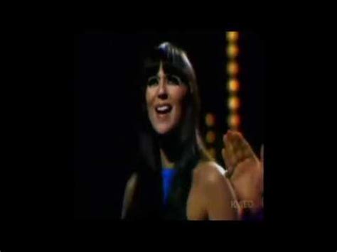 Sonny And Cher The Beat Goes On Youtube