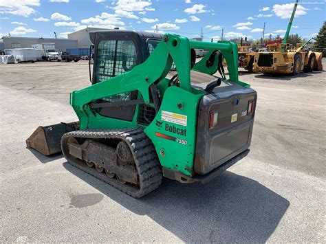 Bobcat T590 Compact Track Loader