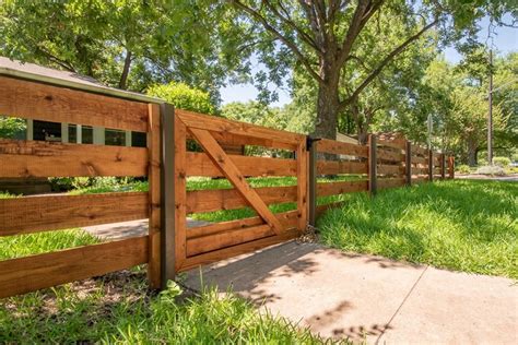 Wood Rustic Style Fence Ideas