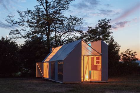 Gallery Of Students Construct 7 Innovative Tiny Cabins At Hello Woods