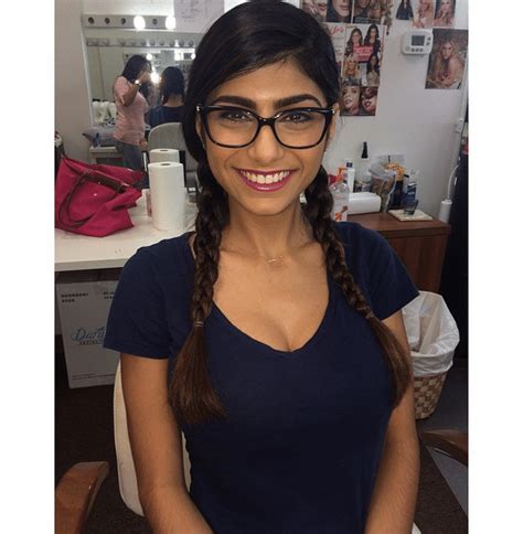 Porn Star Mia Khalifa All Set To Take Part In Bigg Boss 9 Is India Ready