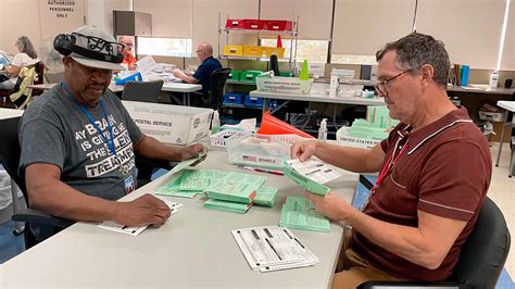 Maricopa County Starts Counting Early Ballots For Nov 8 General Election