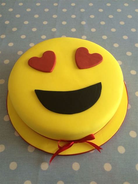 Best Of Emoji Cake Pictures Emoji Face Cake Design Ideas