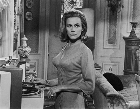 Honor Blackman Dies At 94 Goldfinger S Bond Girl With That Unforgettable Name The Vintage News